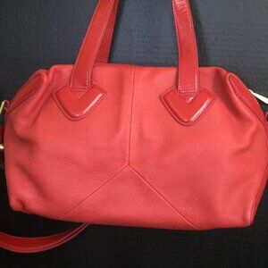 RED POUR LA VICTOIRE LEATHER SHOULDER BAG